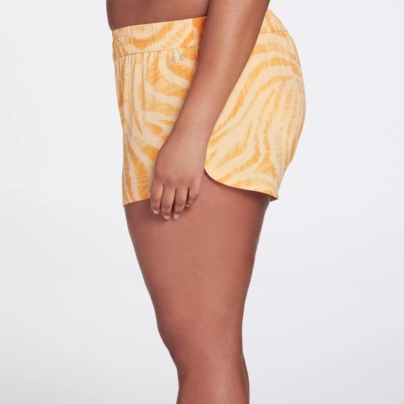 NWT DSG Women's Stride Shorts - Picture 9 of 10